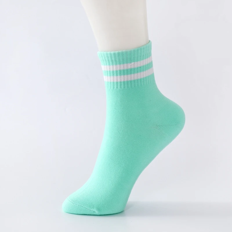1 пара мужских и женских носков средней длины на осень и зиму, дышащие повседневные спортивные Нескользящие полосатые студенческие носки средней длины на бретелях - Цвет: 04