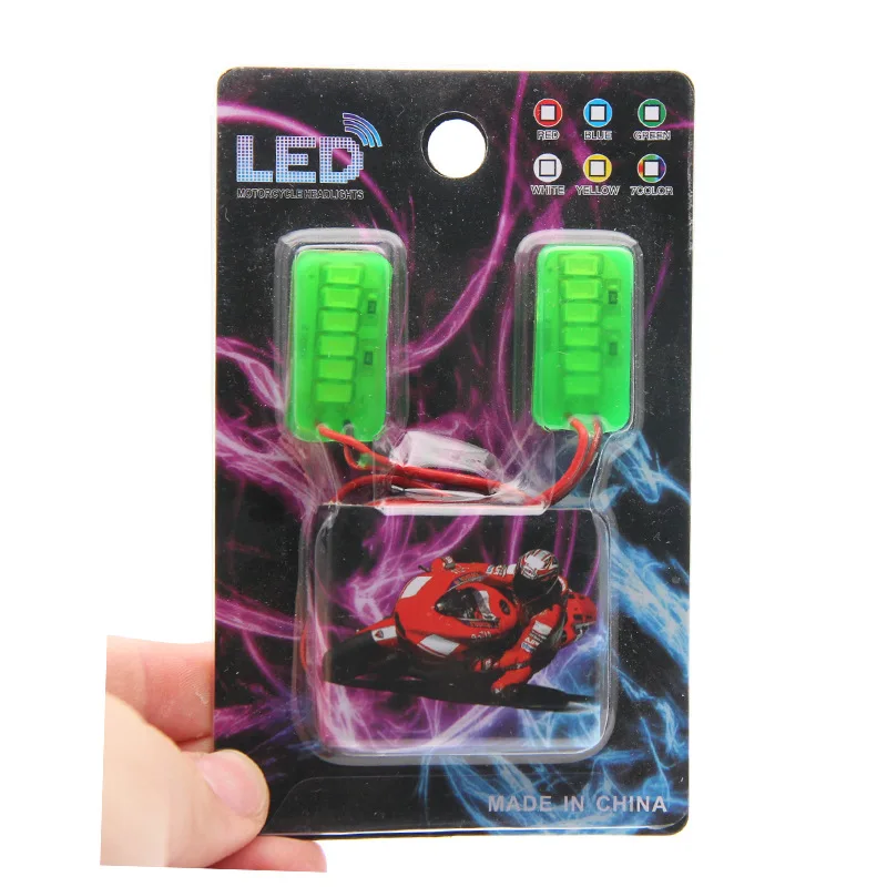 

Car Motorcycle Horizontal Strobe Modified Warning Light LED Brake Flashlight License Plate Rogue Taillight