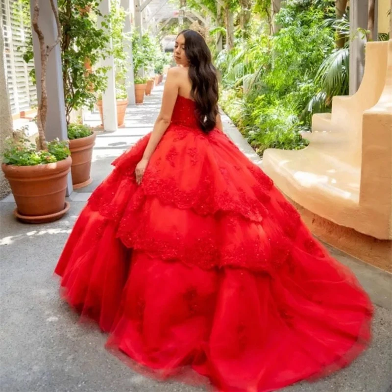 Red Sweetheart Quinceanera Dresses 2021 Sleeveless Lace Appliques Sequined Princess Pageant Party Sweet 16 Ball Gown Backless