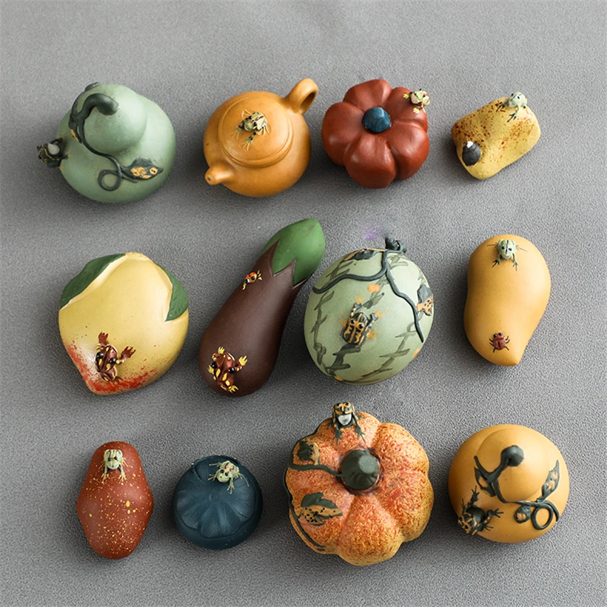 

Creative Mini Tea Pet Figurines Purple Clay Frogs Ceramic Crafts Fairy Garden Miniatures Desktop Ceremony Decoration Accessories