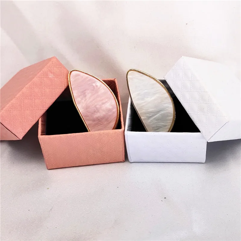 Модное кольцо в коробке классические гипербольные большие кольца