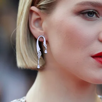 

LARRAURI Trendy Irregular Waterdrop Earrings Simple Luxury Cubic Zirconia Long Dangle Drop Earrings For Women Girls 2019