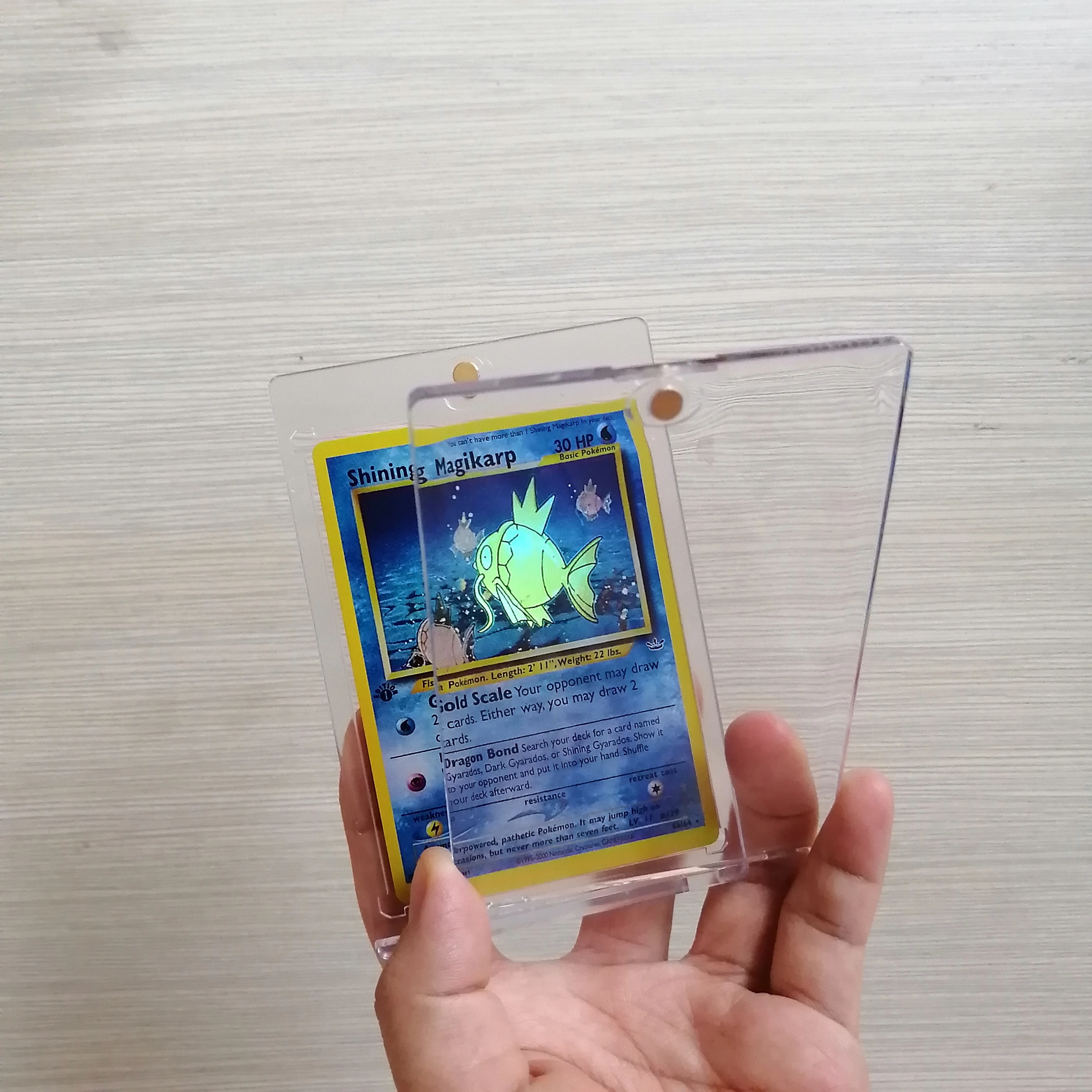 Porte-cartes magnétique pour cartes Pokémon, protège-cartes, manchons en  plastique dur, vitrine à collectionner, sports de baseball, carte  YugiChaînes, 35PT - AliExpress