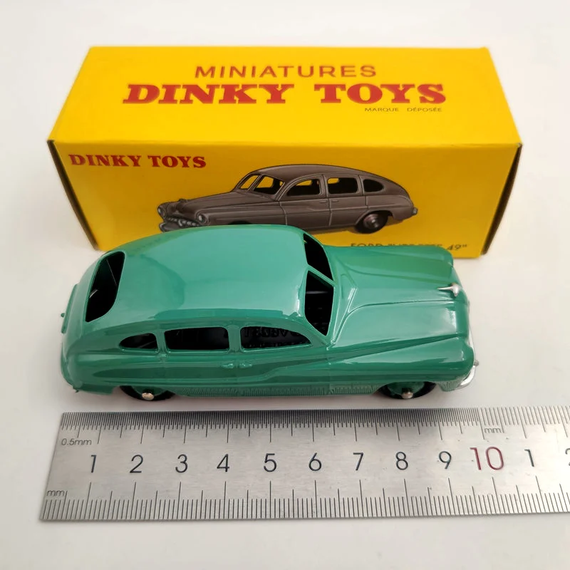 DeAgostini 1:43 Dinky toys 24Q Ford Vedette 49 Green Diecast коллекция моделей