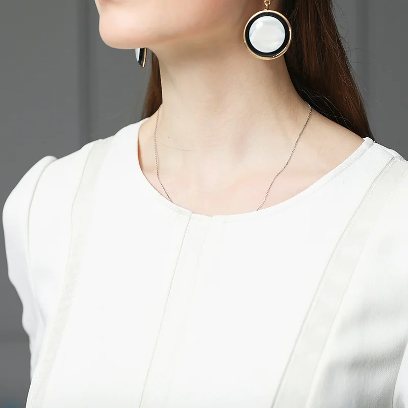 VOA шелковое платье одноцветное белое свободное офис и Повседневное короткий