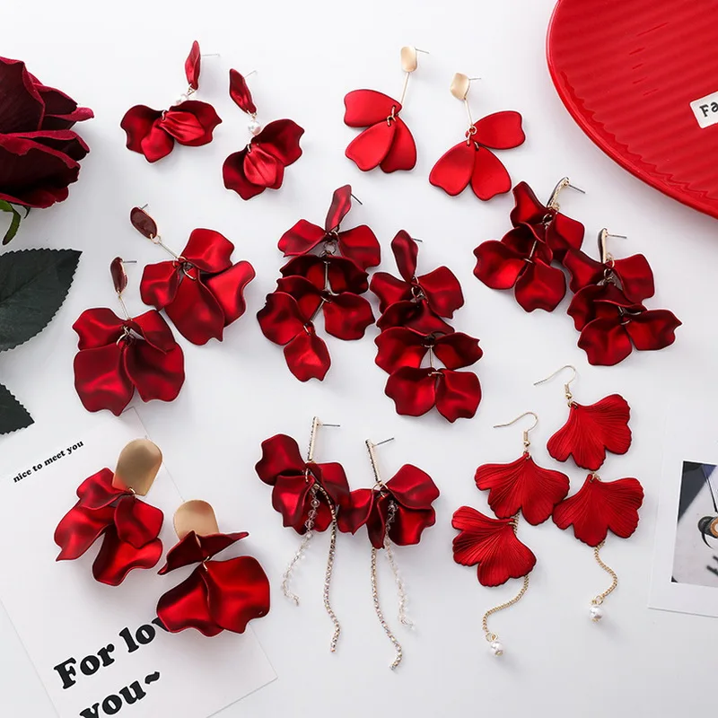 

2020 Korean Sweet Exaggerate Red Big Acrylic Petal Long Tassel Drop Earrings For Women Wedding Earring Statement Jewelry Gift