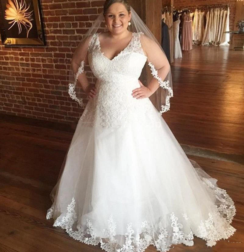 

Plus Size A Line Wedding Dresses Sexy V Neck Sleeveless Bridal Gowns Lace Appliques Tulle Wedding Dress Custom Made