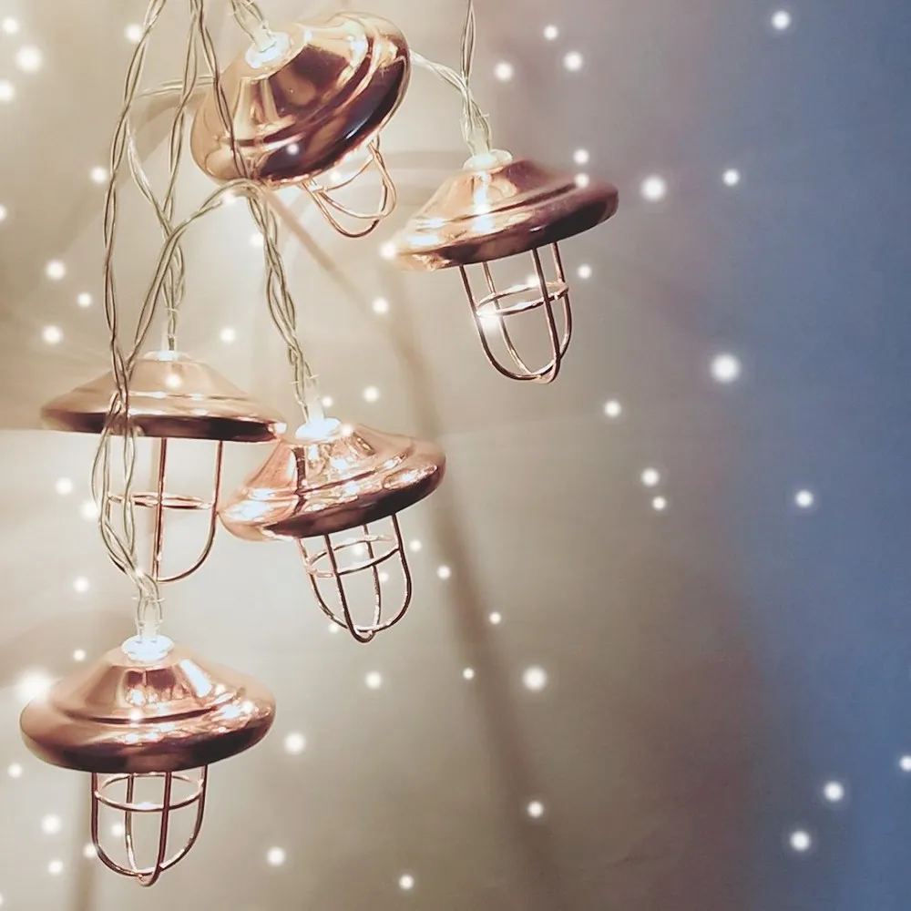 

Rose Gold Geometric Light String Industrial Style Retro Lampshade Shaped Light String Wrought Iron Coffee Shop Party Decor