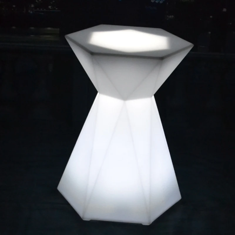 1 PC SK-LF28T (L60*W52*H76cm) LED Diamont Shape Bar Cocktail Table with 2 PCS LED Sofa Chair for Event Party 1 Set