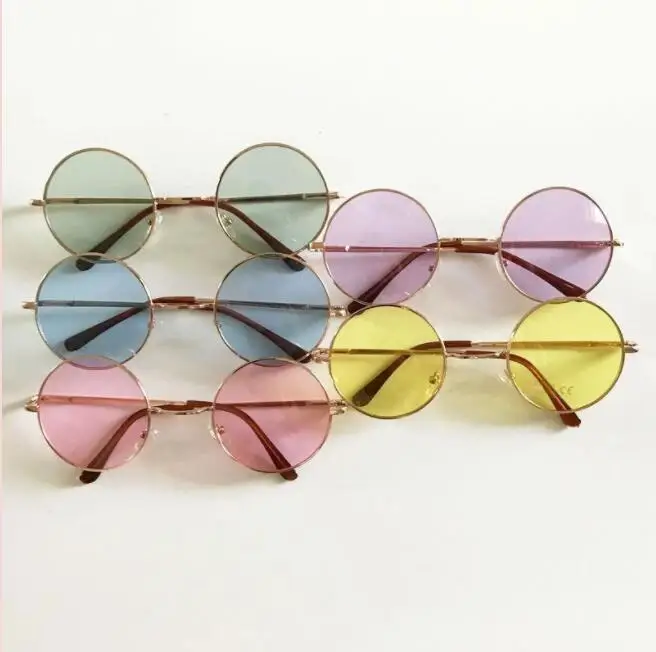 

Retro round sunglasses