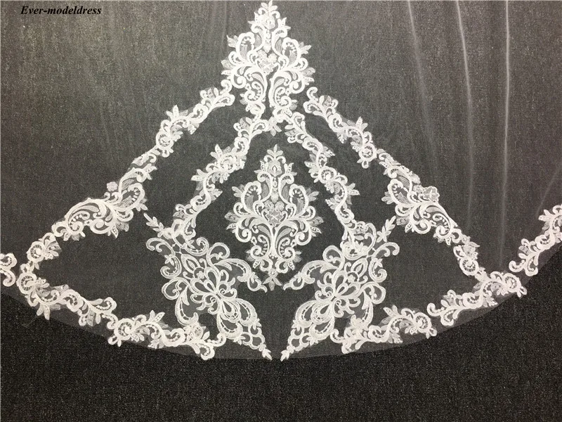 Wedding Accessories Bridal Veils with Comb Lace Appliques Edge One Layer Long Bride Veil 2020 Cheap