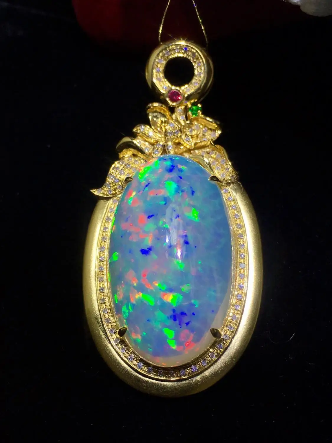 Fine Jewelry Real Pure18 K Gold AU750 G18K Natural Opal Pendant 18.2ct Diamonds Pendant Gemstone Necklaces for Women