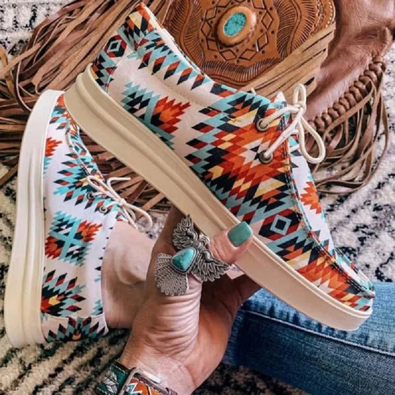 2021 New Casual Fashion Color Matching Geometric Pattern Comfortable Flat-bottom Lace-up Sneakers 