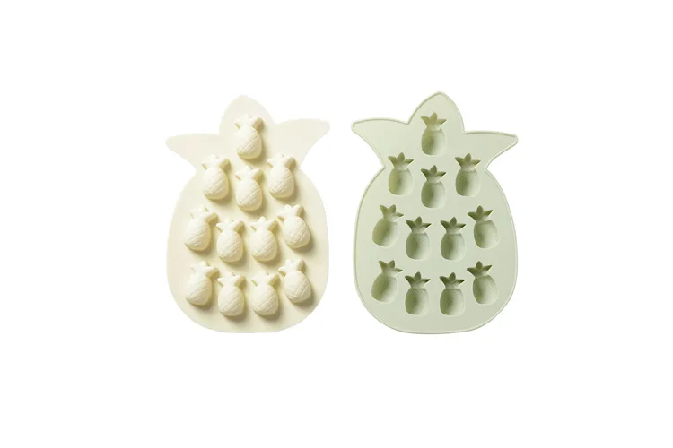 11116167592_1937176052