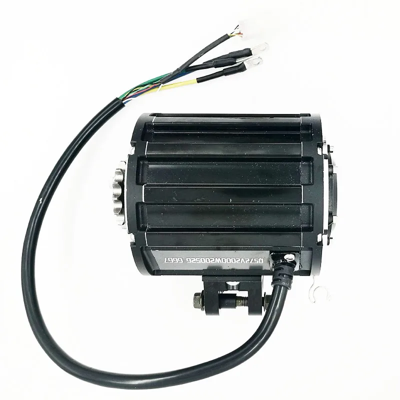 Фото Мотор привода BLDC QS120 2000W 70H со звездочкой 428 для электромотоцикла №1