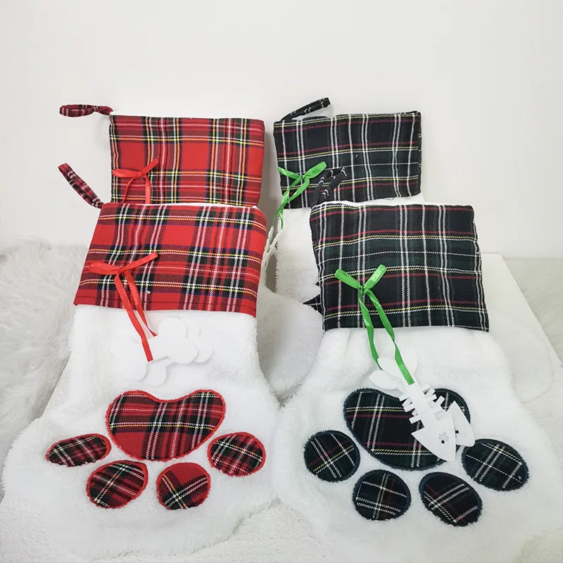 

1Pcs Christmas Stocking Cat Pet Dog Plaid Paw Christmas Socks Xmas Tree Candy Ornament Gifts Bag Decorations For New Year