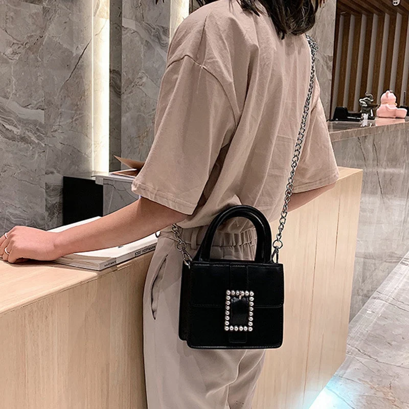 

Elegant Small Handbag Ladies New Mini Wallet and Handbag Pearl Chain Single Shoulder Diagonal Package