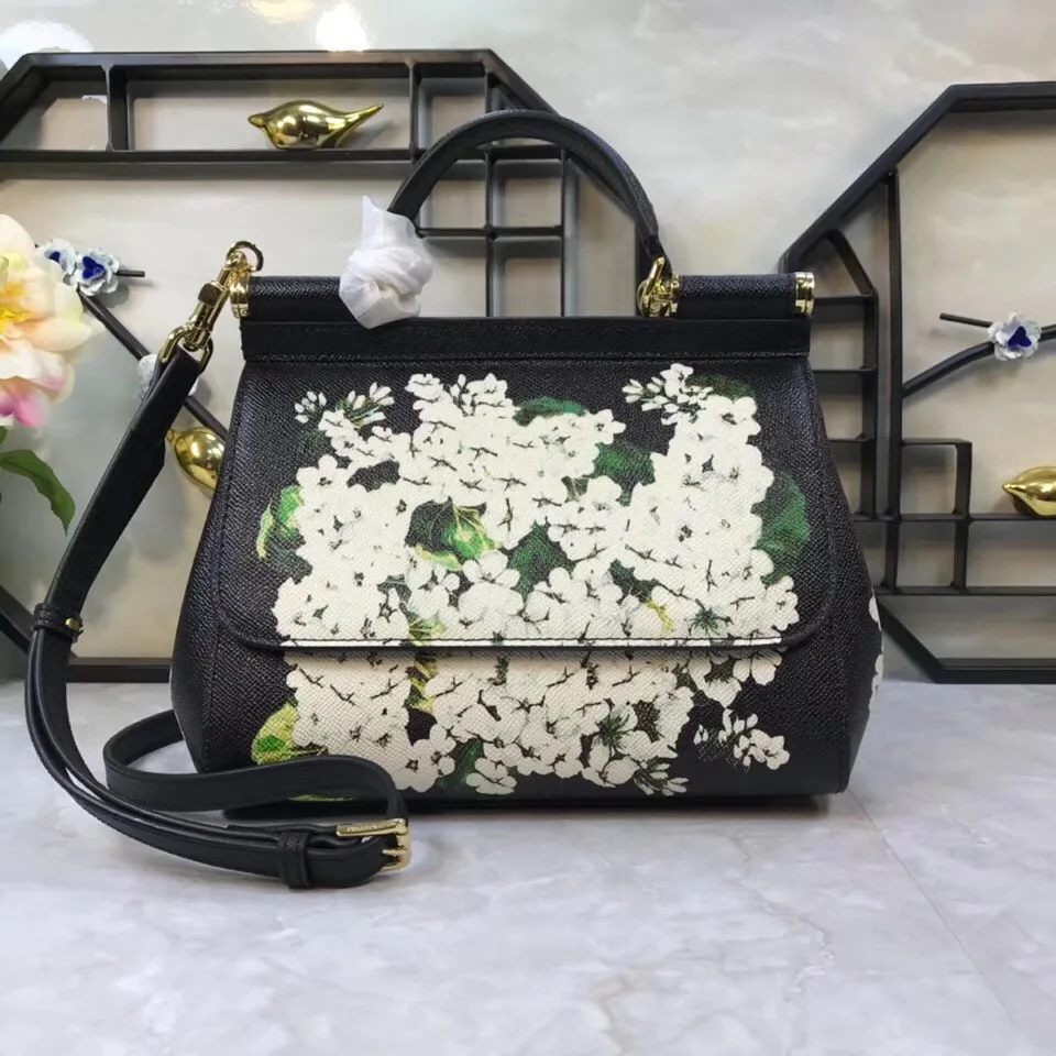 

famous Crossbody Bag Women's New 2019 Woman Bag Spring Fashion Square Bag Female Simple Wild Leather Shoulder Messenger Bag