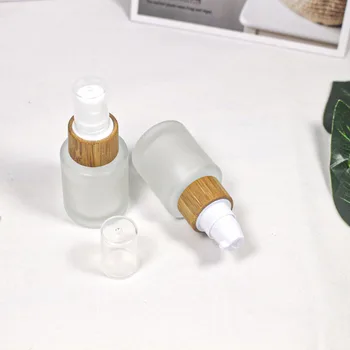 

20ml Transparent Frosted Glass Lotion Pump Bottle Cosmetic Natural Wood Bamboo Cap Spray Packaging Container