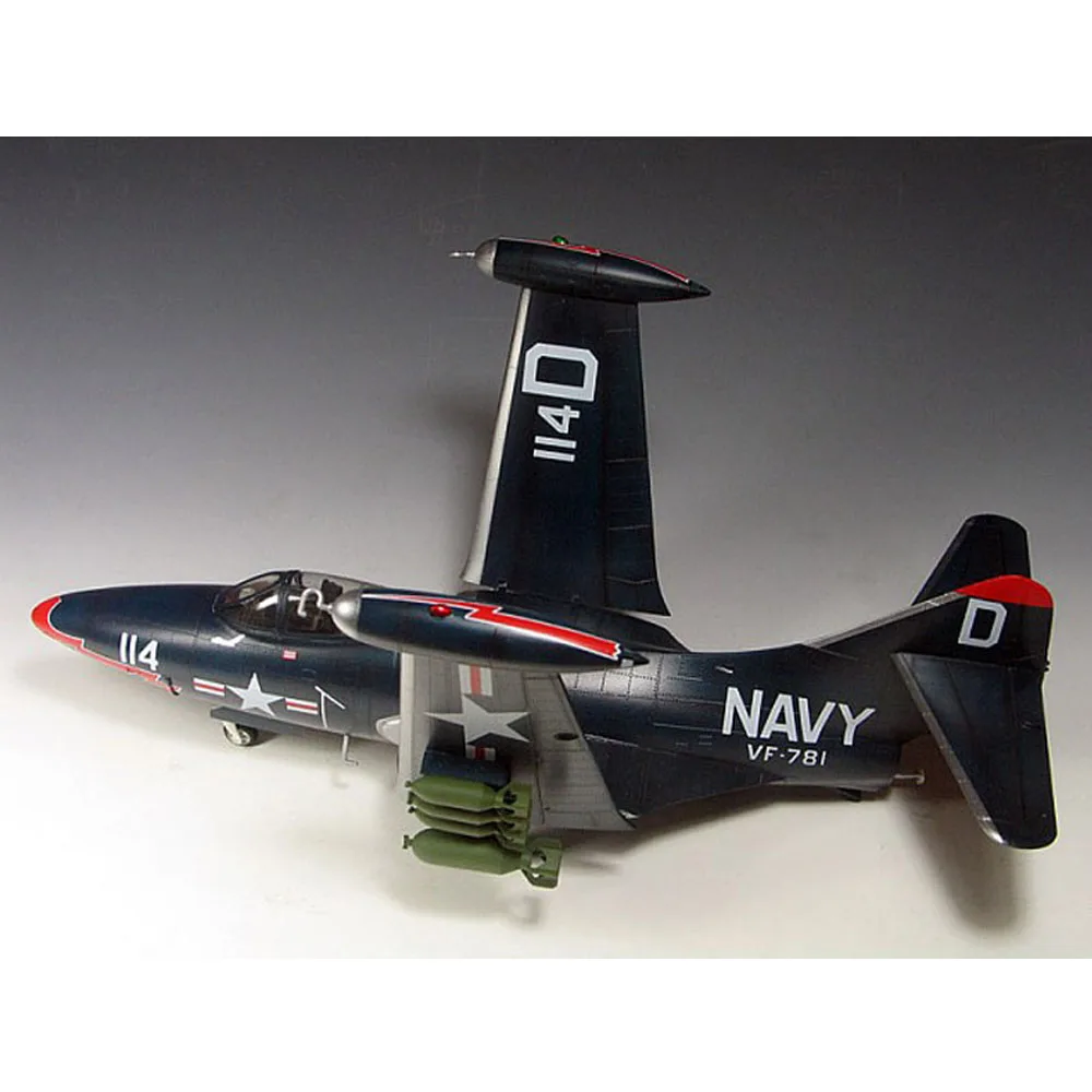 Trumpeter масштаб 1/48 США темно-синий цвет фотоэлемент боевой самолет игрушка