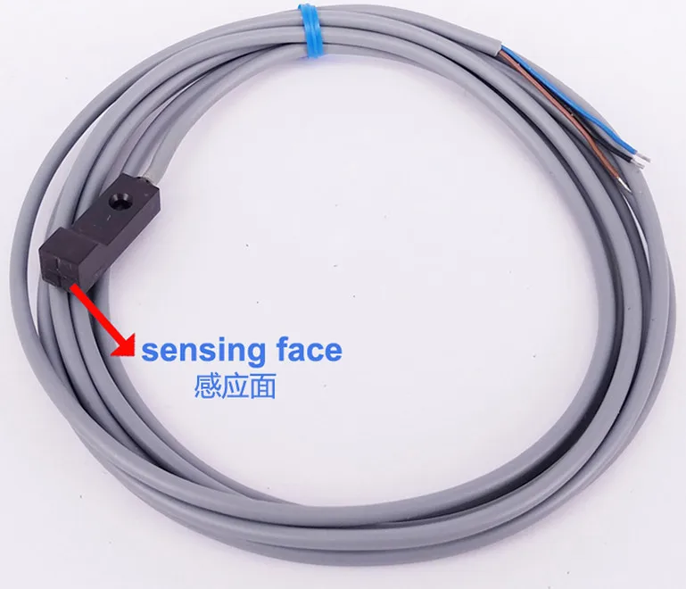 

In stock!!! Q8 inductive proximity switch sensor IA2Q-P882.5N-O3A2 Three-wire NPN normally open conventional DC24V