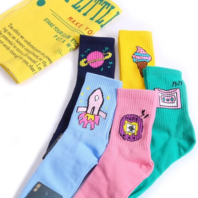 Men and women couple socks Happy Japanese Harajuku skateboard Socks Cotton funny cartoon fashion sock