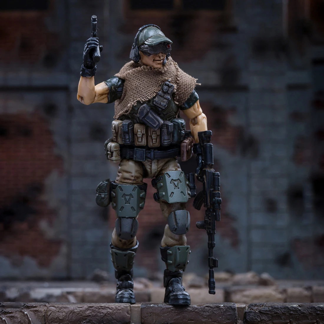 10cm 1/18 lifelike soldier model with equipment 3d russian