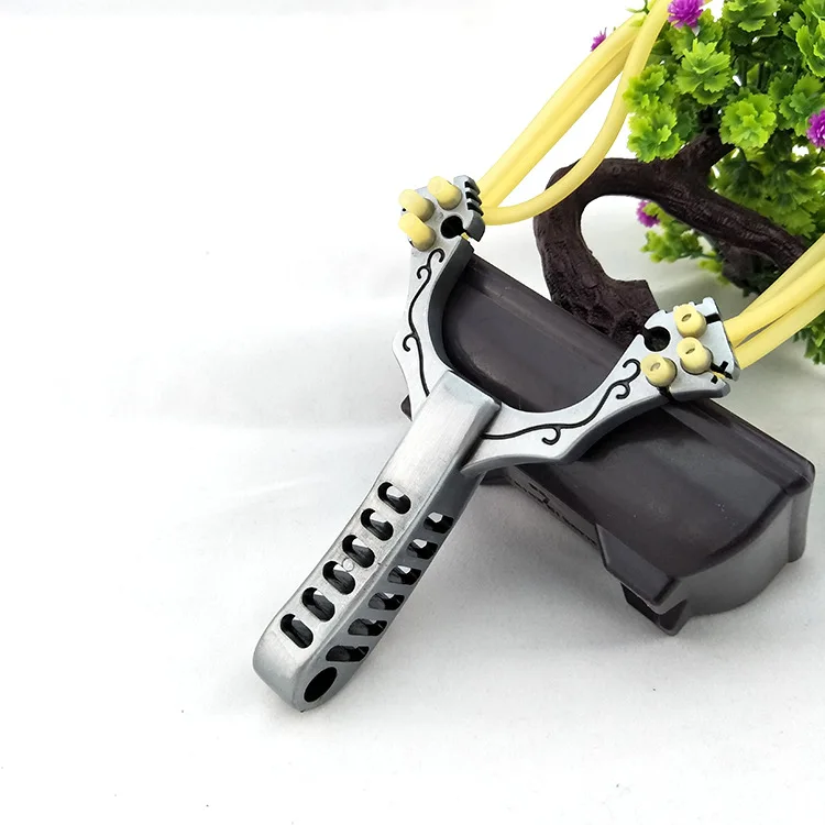 

The new outdoor military division alloy slingshot 8 shares of power, precision and precision competitive nostalgic toys