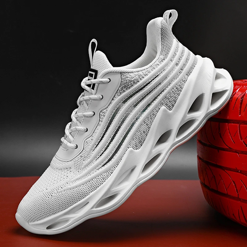 lace free sports shoes