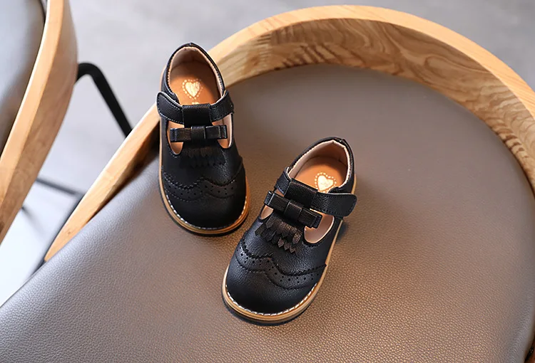 children's shoes for sale Spring Autumn Girls Shoes Fringed T Strap Shoes Fretwork Brogue Shoes Bowtie Princess Kids Oxford Shoe Toddler Child Casual Shoe girls shoes