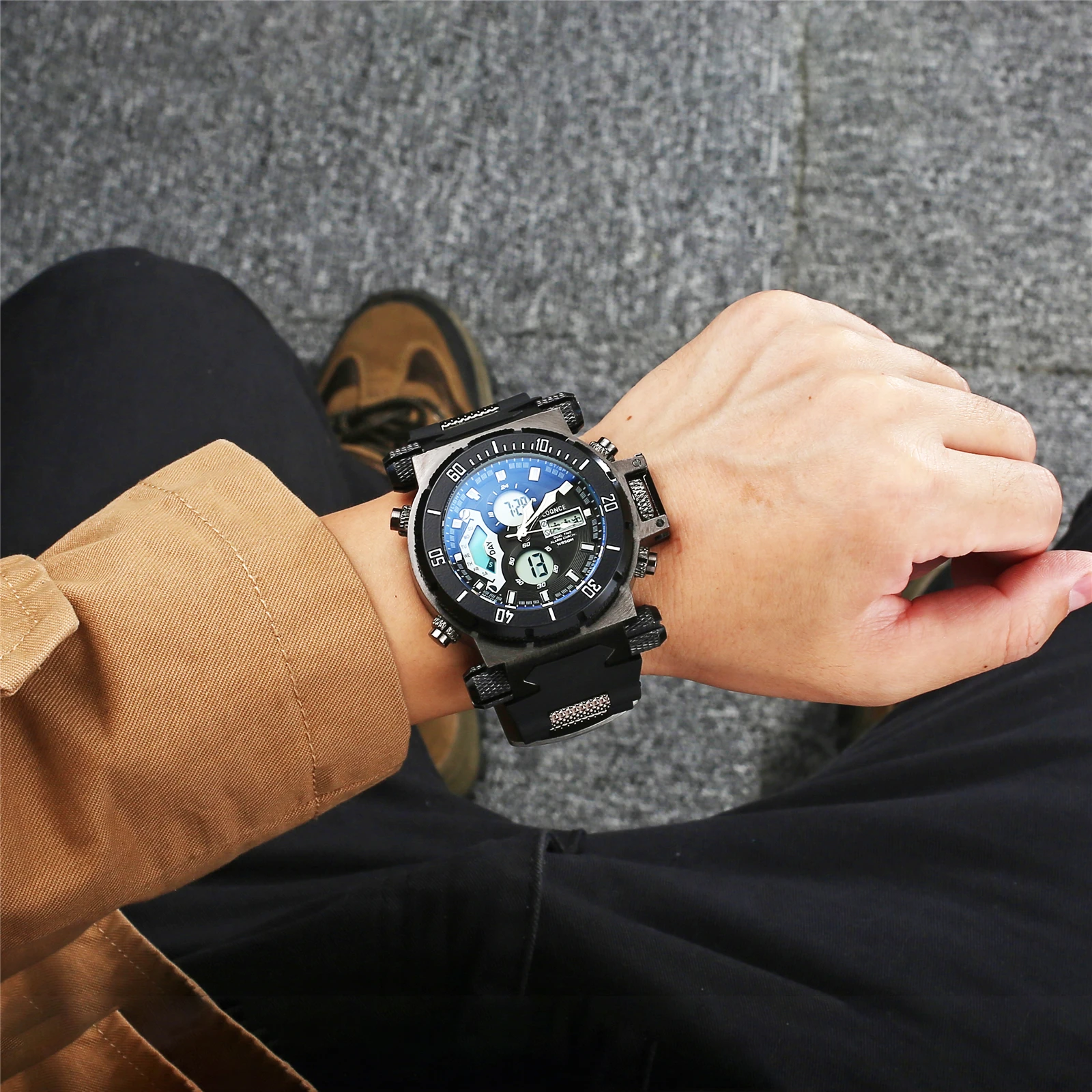 LOQNCE S8022 New Men's Watch Quartz Electronic Dual Movement Alarm Clock Calendar Week Multifunctional Men's Waterproof Watches