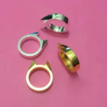 

1pcs Spikes knuckle Cat Ears Ring Pendant Outdoor Survival Self-defense Self-defense Tool Women Protection Personalized Rings