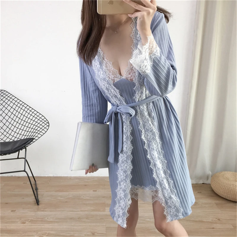 9511120268_429541127.640x640