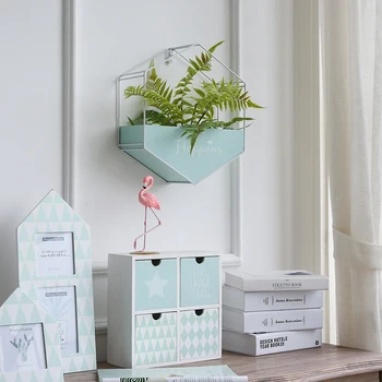 

Metal Material modern simple vase living room hand welding creative fashion home decoration accessories