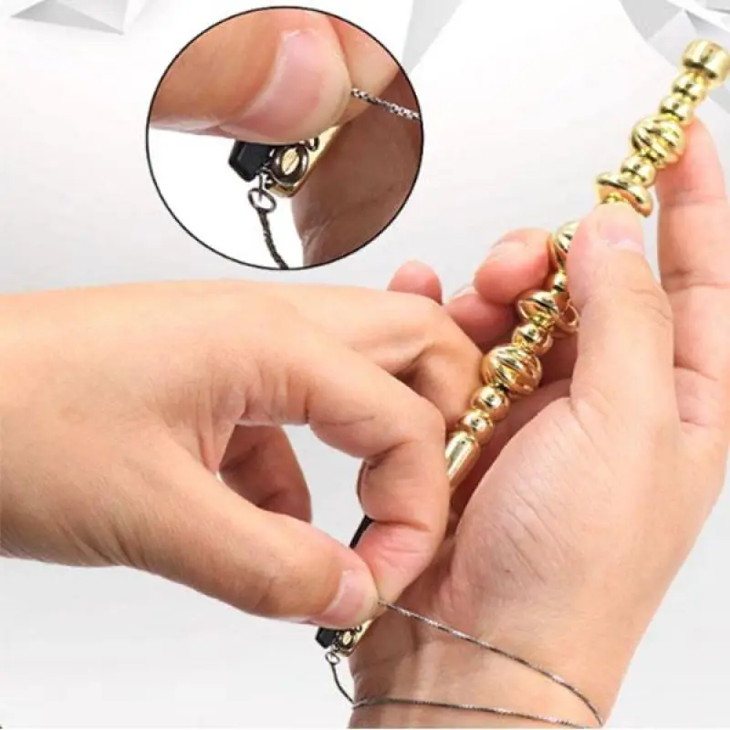 Bracelet Fastener Helper Magic Bracelet Wear Helping Hand Watch HolderClasp  Fastener Tools Helper Bracelet assistant clip - AliExpress