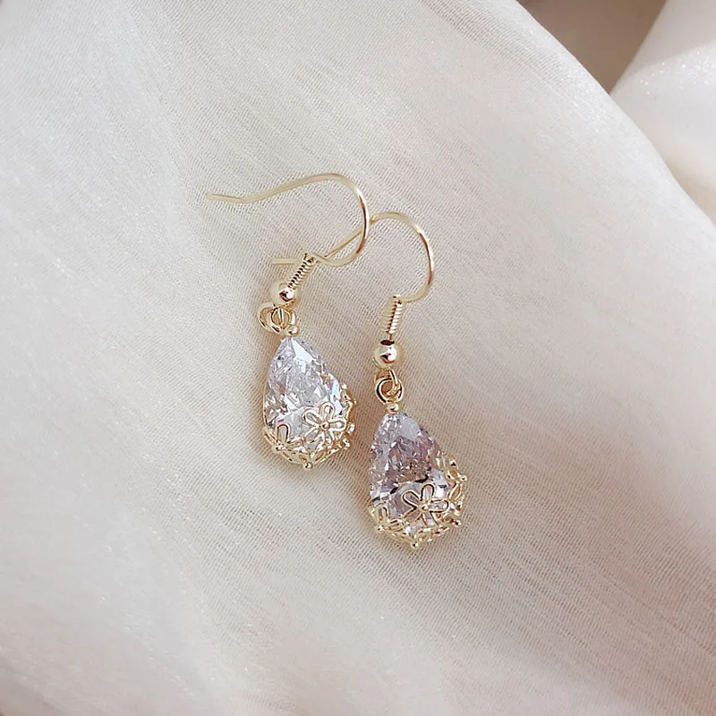 

Romantic Water Drop Shape Crystal Zircon Dangle Earrings for Women Simple Temperament Flower Drop Earrings Bride Jewelry Brincos
