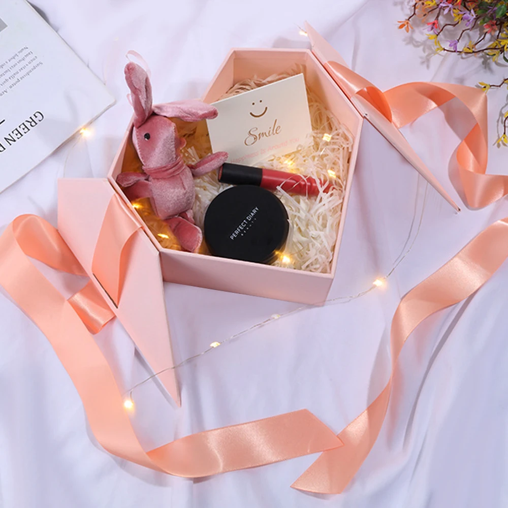 VALENTINE'S DAY Pink and Red Candy Charcuterie Box Party Favor