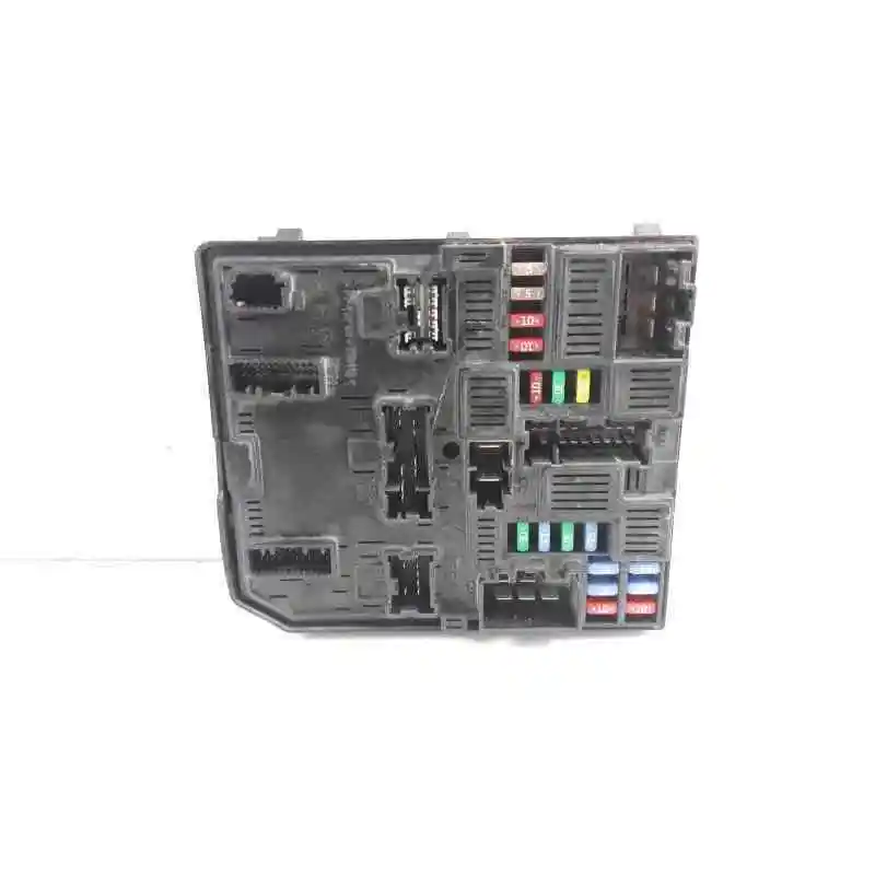 284B66727R boitier relais/fusibles RENAULT MEGANE IV berline 5P