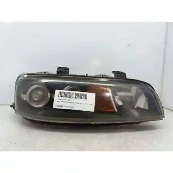 

0051712393 RIGHT HEADLIGHT FIAT POINT SALOON (188)