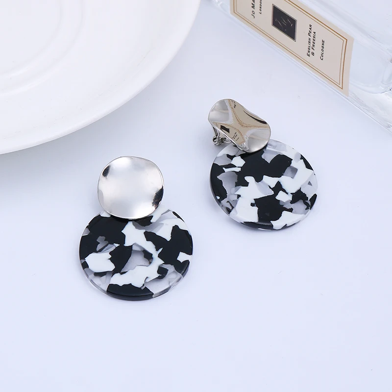 Clip Earrings Trendy Fashion Round Tortoiseshell Acetate Clip On Earrings No Hole for Women Acrylic Resin Geometry Leopard