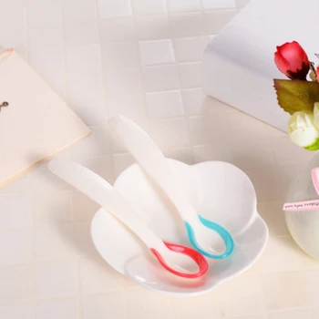 

2Pcs Baby Anti-scald Temperature Sensor Spoon Heat Sensing Spoon Safety Newborn Feeding Tool Hot Sales
