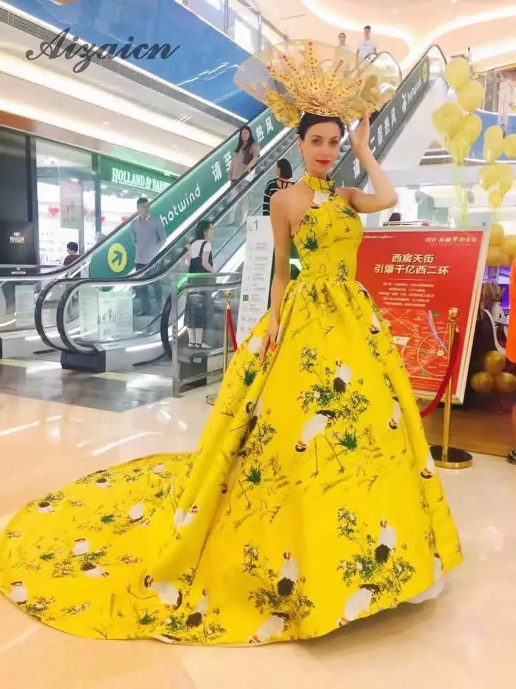 Роскошные со шлейфом в традиционном китайском стиле Cheongsam долго Qipao Для женщин цветочный вечернее платье Неделя моды сценического шоу с