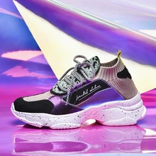 Прогулочная обувь на платформе; кроссовки; Модные женские и мужские классические уличные дышащие противоударные устойчивые к массивному массиву цвета; женская обувь