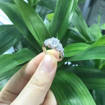 

EF Color Moissanite 1.5Ct 7.5mm Centre Stone+6Pcs 3mm+6Pcs 2mm Side Stones 14K White Gold Ring+Fast Shipping US Ring Size 5.75