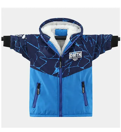 Jaqueta de Poliéster para o Menino Veludo com Capuz Inverno Nova Versão Coreana Manter Quente Engrossar Mais Parka Cabolsa Casual Roupas Infantis 10 High Quality Mamãe e Bebê