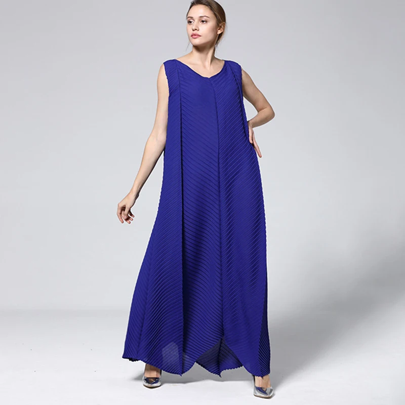 

LANMREM Blue Sleeveless Round Neck Fold Irregular Loose Plus Woman Long Dress Casual Simple Fashion 2019 Summer New TV581