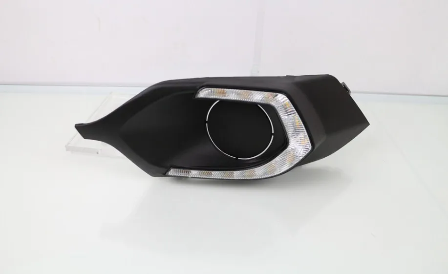 Qirun led drl дневные ходовые огни для Mitsubishi Pajero sport- с желтыми поворотниками