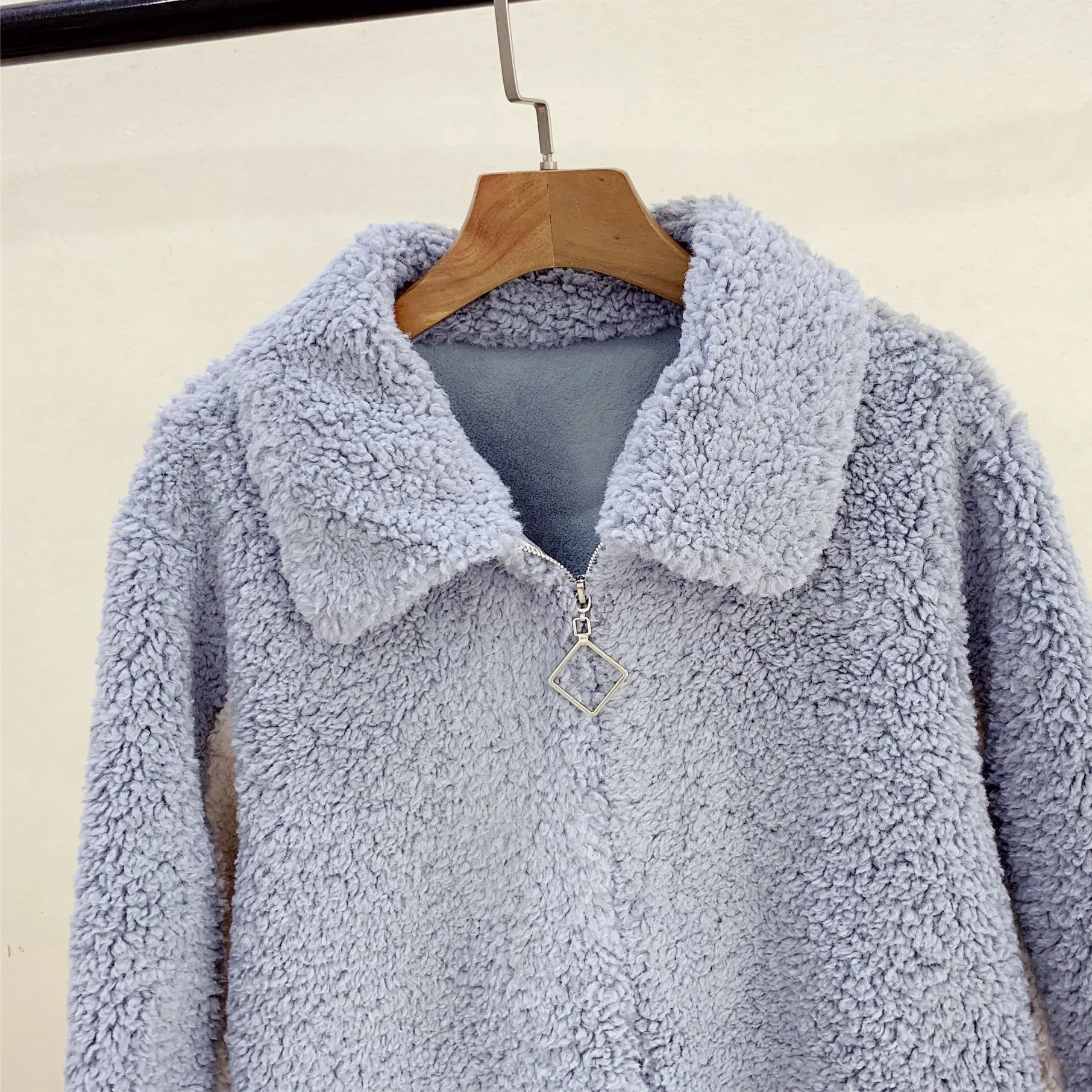 Lambs Wool Coat Women's Autumn And Winter New Style Korean-style Versatile Thick Short Contrast Color Zipper quan mao Overc
