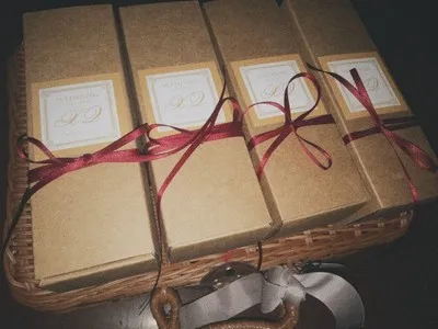  100Pcs /Lot Customized Personalized Creative Roll Box Packed Luxury Wedding Invitations Phtography  - 32518231318