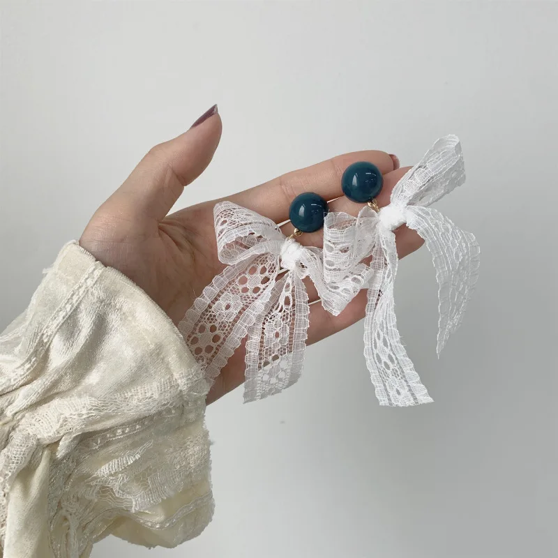 

2020 New Korean Hollow Out White Lace Bow Knot Drop Earrings For Women Girl Clip On Earring Party Statement Jewelry Gift